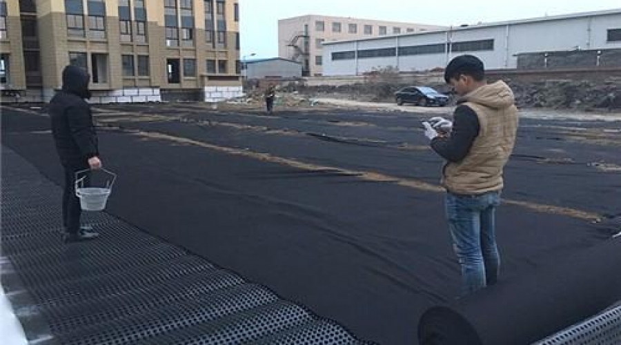 車庫頂板排水板鋪設